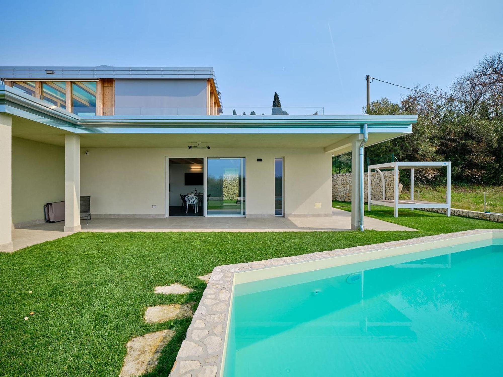 Villa Sunny Lake Suites Bardolino Exterior photo